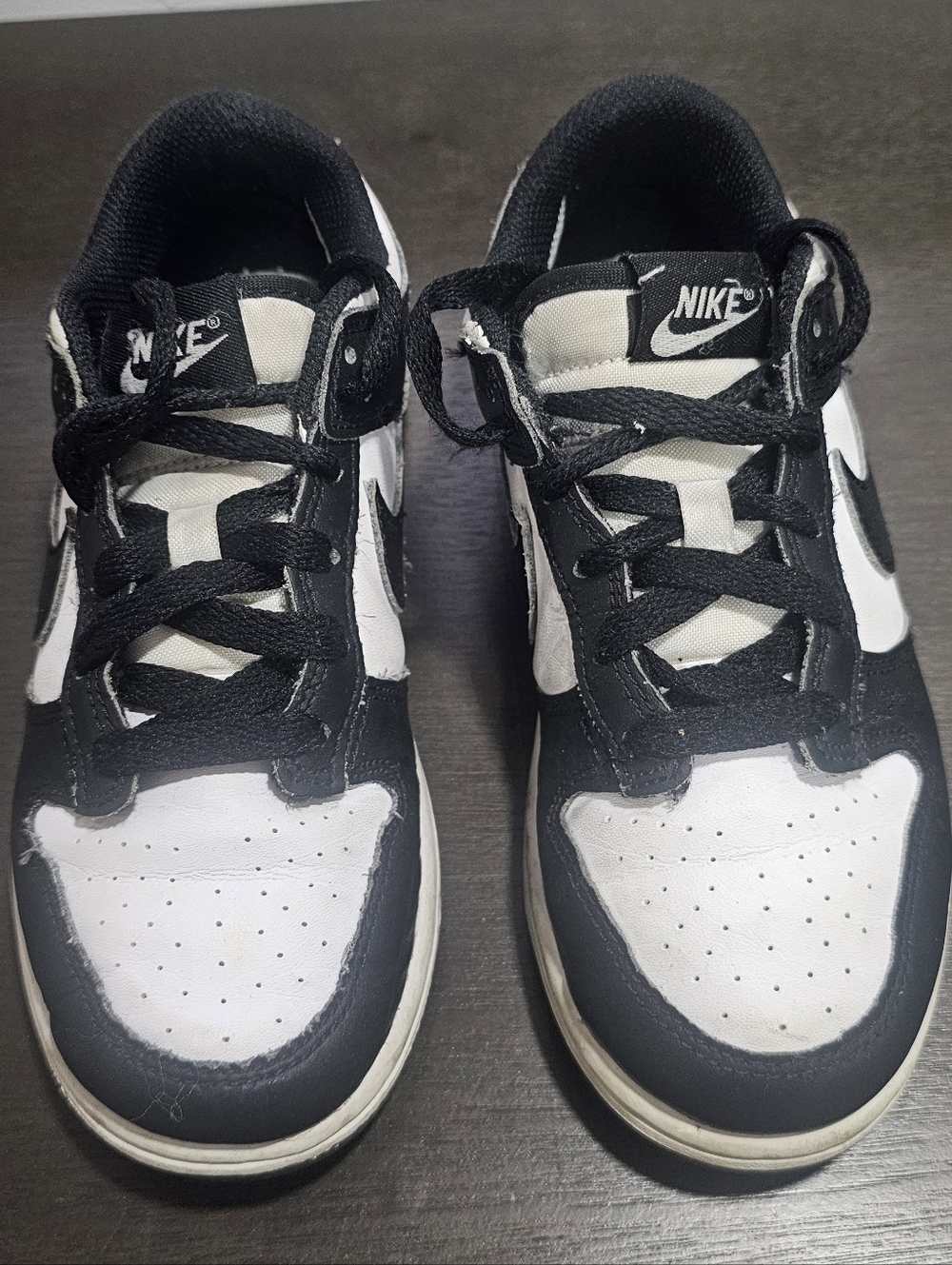 Nike Kids Black and White Low-Top Sneakers 2Y